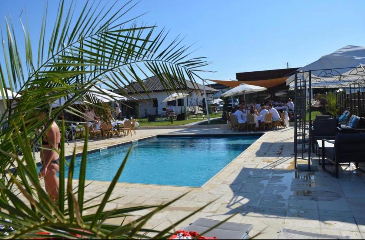 Havana Resort Murighiol Exterior photo
